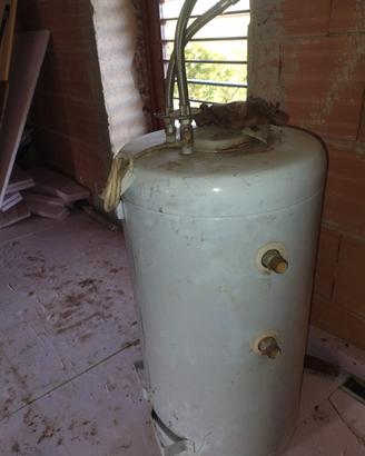Scaldabagno Elettrico Boiler ad Accumulo Verticale