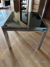 Tavolo allungabile + 6 sedie metallo/temp  90x90