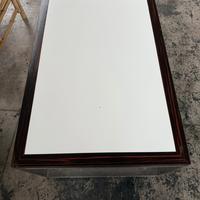 Tavoli moderni con struttura inox e piano lucido