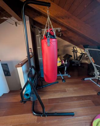 Sacco pugilato 80 Kg con struttura di sostegno