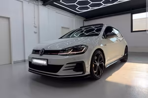 Volkswagen Golf GTI 2.0 TSI TCR DSG