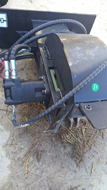 Trincia ceppi e trivella minipala escavatori