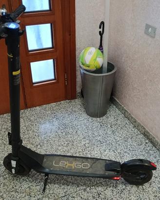 Lexgo monopattino elettrico batteria nuova!