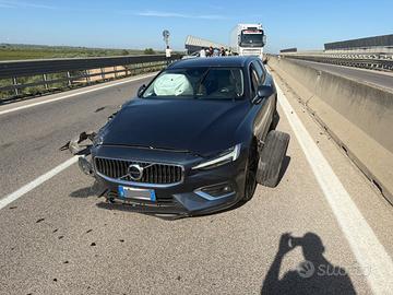 Volvo V60 2.0 Diesel 150 CV Inscription - Incident