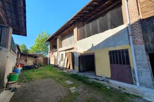 RUSTICO A ROBECCO SUL NAVIGLIO