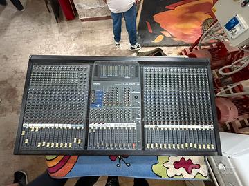 Mixer analogico Yamaha GA32/12