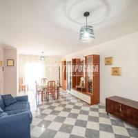 Ampio e luminoso quadrilocale in buone condizioni