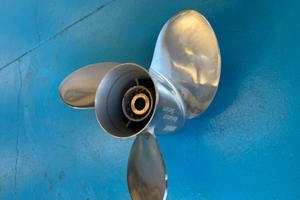 Elica Yamaha Reliance SDS 13-3/4x19