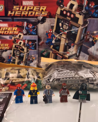LEGO Marvel 76005 Spider-Man Daily  Completo