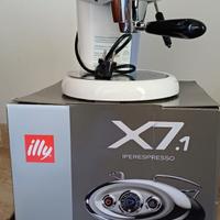 Macchina per il caffe illy