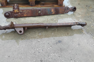 Bracci sollevatore trattore fiat 1300 super