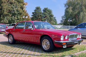 Jaguar xj12 1979