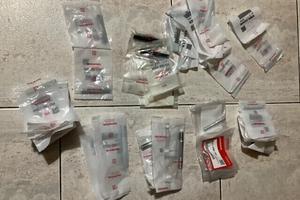 Prigionieri testa e carter Honda cr125 cr250 cr500