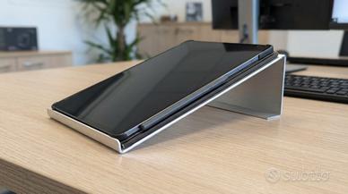 supporto tablet inclinato in alluminio 