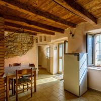 CASA DI CORTE A FUMANE