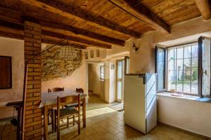 CASA DI CORTE A FUMANE