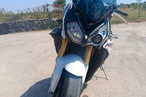 BMW s 1000 r