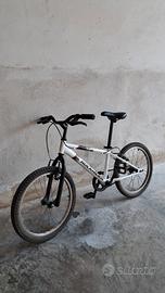 Bicicletta Rockrider ST100