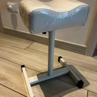 Sgabello pedicure estetista