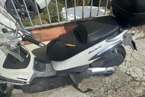 Piaggio beverly 400 tourer