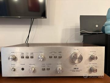 Amplificatore AKAI AM-2400