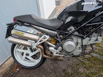 Ducati Monster S2R 1000