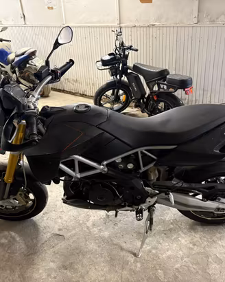 Aprilia Dorso Duro 750