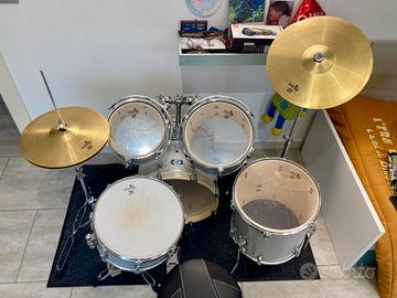 Batteria acustica Tamburo T5 con cassa 18”