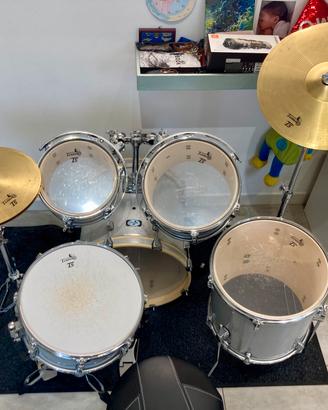 Batteria acustica Tamburo T5 con cassa 18”