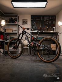 Santa cruz