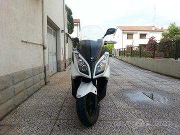 Kymco Downtown 300i