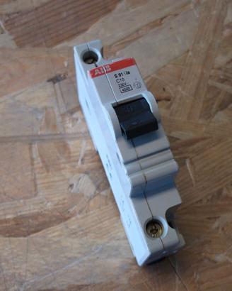 Interruttore magnetotermico ABB S91Na