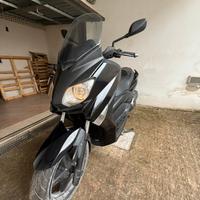 YAMAHA XMAX 250 2011