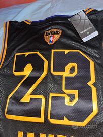 2 canotte Lakers taglia 44 M nuove