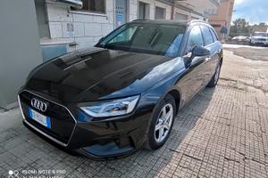 Audi A4 Avant 35 TDI / 163 CV S tronic business 