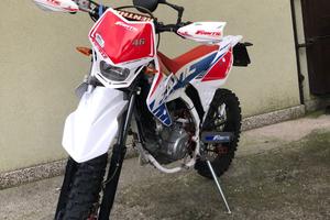 Moto enduro Fantic