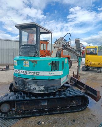 miniescavatore KOMATZU PC38UU-1 