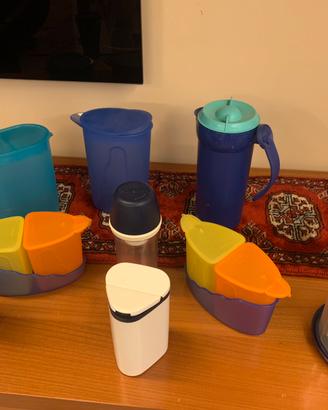 Oggetti casalinghi tupperware