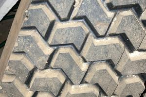 gomme 12 00r20