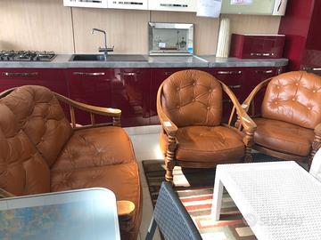 salottino vintage in pelle