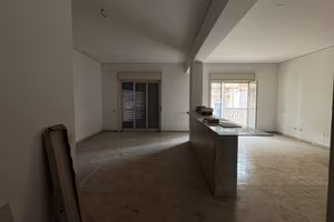 immobile 242 mq - Doppio ingresso e zona centrale