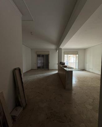 immobile 242 mq - Doppio ingresso e zona centrale