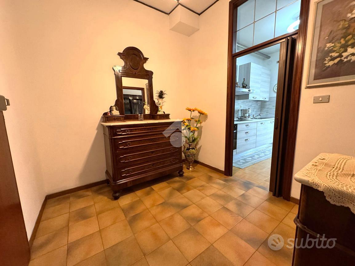 5 LOCALI A SAN GIOVANNI IN PERSICETO - Vista 3