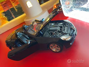 Maisto Mercedes slk blu met scala 1:18