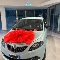 Lancia y ibrida benzina