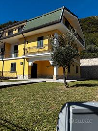 Villetta indipendente Summonte 400mq