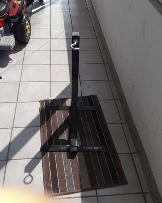 Sacco professionale da Boxe con staffa al muro