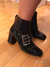 Stivaletti neri in pelle lucida n.40 Tosca Blu