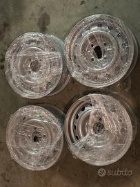 Cerchi in acciaio 5,5x14 Alfa Romeo serie 105