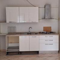 Cucina Lineare 240 cm Bianco Laccato - Moderna